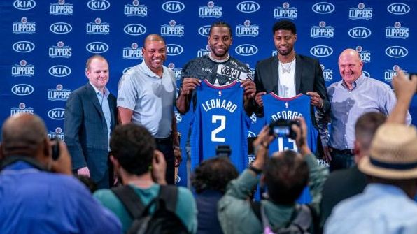 今羽坛中的 今羽坛中的