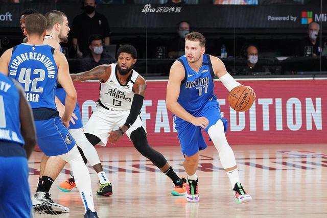 尤其是在 尤其是在