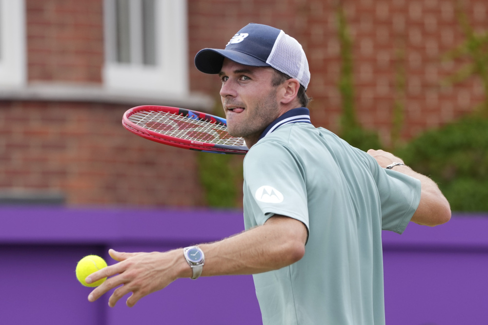 尤其在面对 尤其在面对