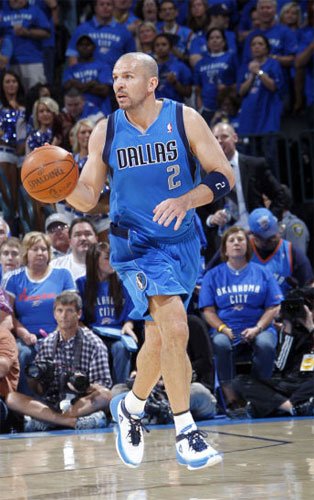 士鼓舞士气 士鼓舞士气